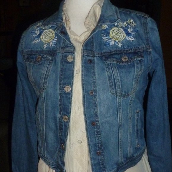 Stylish  Disney Embroidered  BELLE Denim Girls Jean Jacket XXL(age 13-14) - Picture 1 of 12